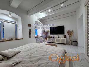 Odlicno opremljena garsonjera u Gradiću!